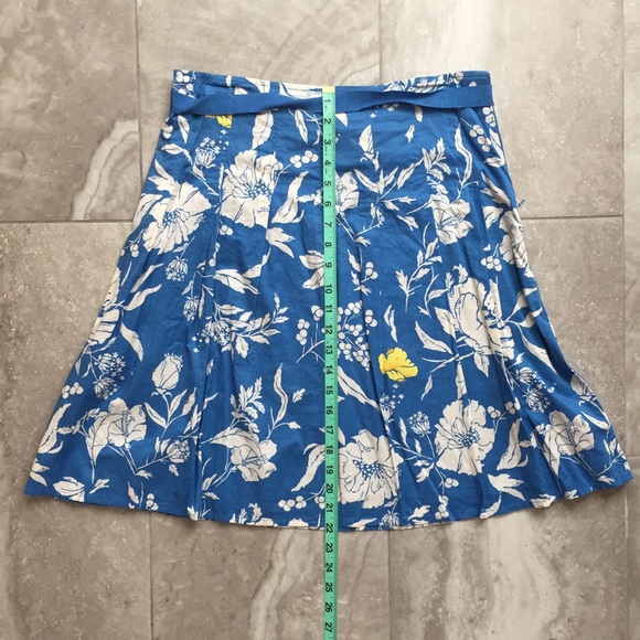 Old Navy floral knee length skirt size 6 - Picture 6 of 8